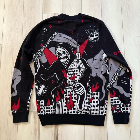 destroy sweater - Picture 2 of 2